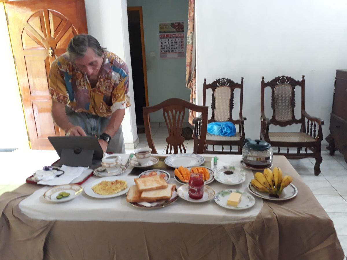 Guesthouse Sunshine Алутгама Экстерьер фото